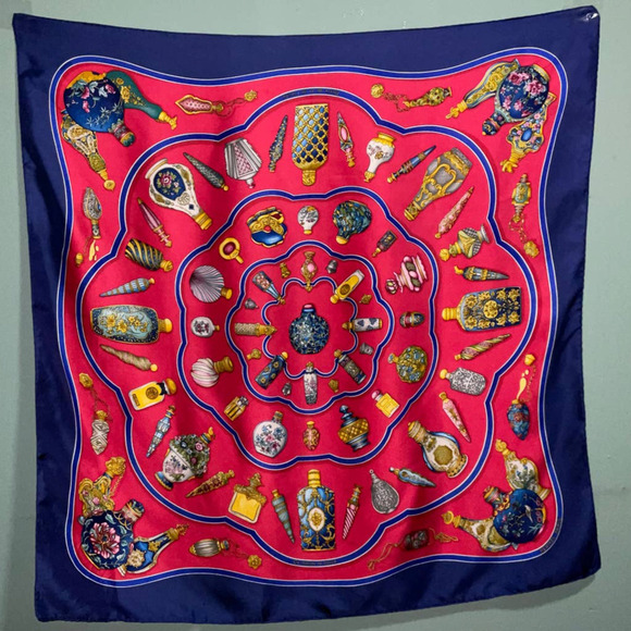 Hermès HERMES Silk Scarf 90cm Qu Importe Le Flacon  Blue Scarf 35" - Picture 16 of 16
